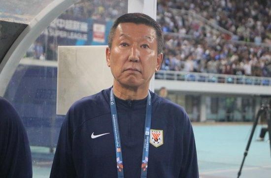 校花夹震蛋上课被调教